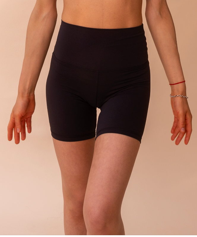 ZAHRA Shorts Velvet Black